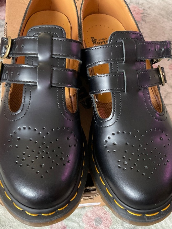 Dr. Martens Mary Jane sz8 like new - Picture 2 of 8